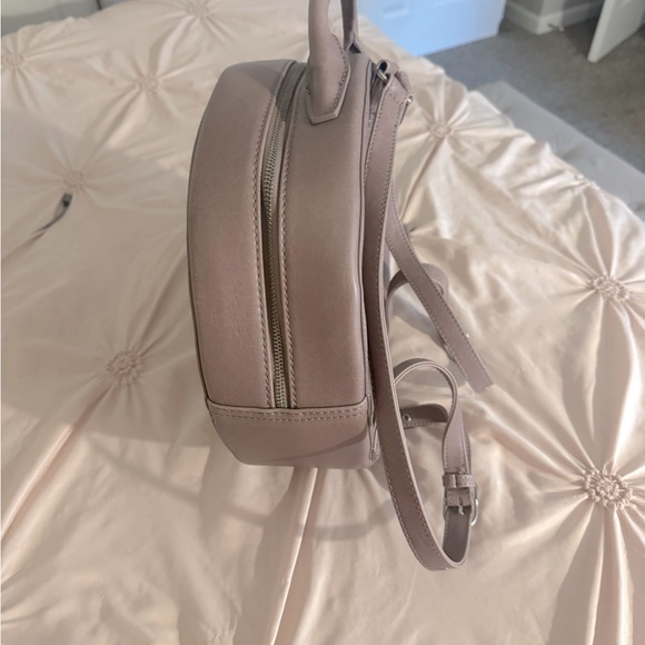 Mat & Nat round backpack - new (no tags) never worn - more pictures if requested - Picture 4 of 4